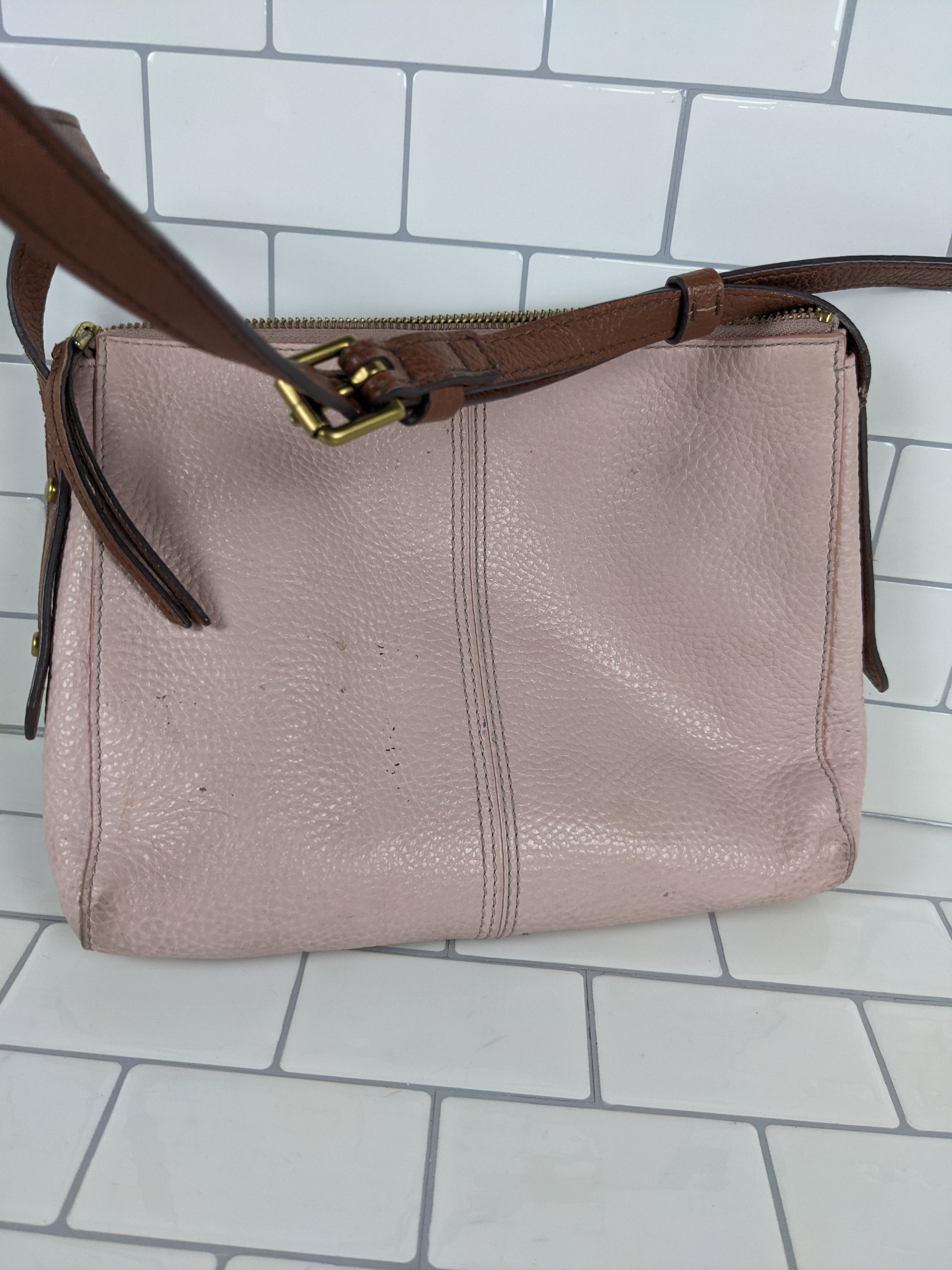 Fossil Pink Crossbody. Used. As Is (6925996818615)